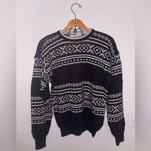 McGregor Gray and White Geometric Men's Sweater